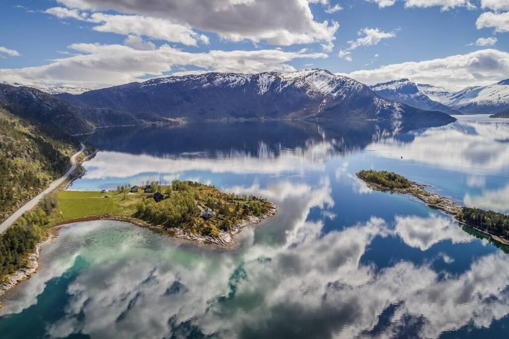 Efjord And Stetind Resort - Cabin Kobbernestinden Ballangen Luaran gambar