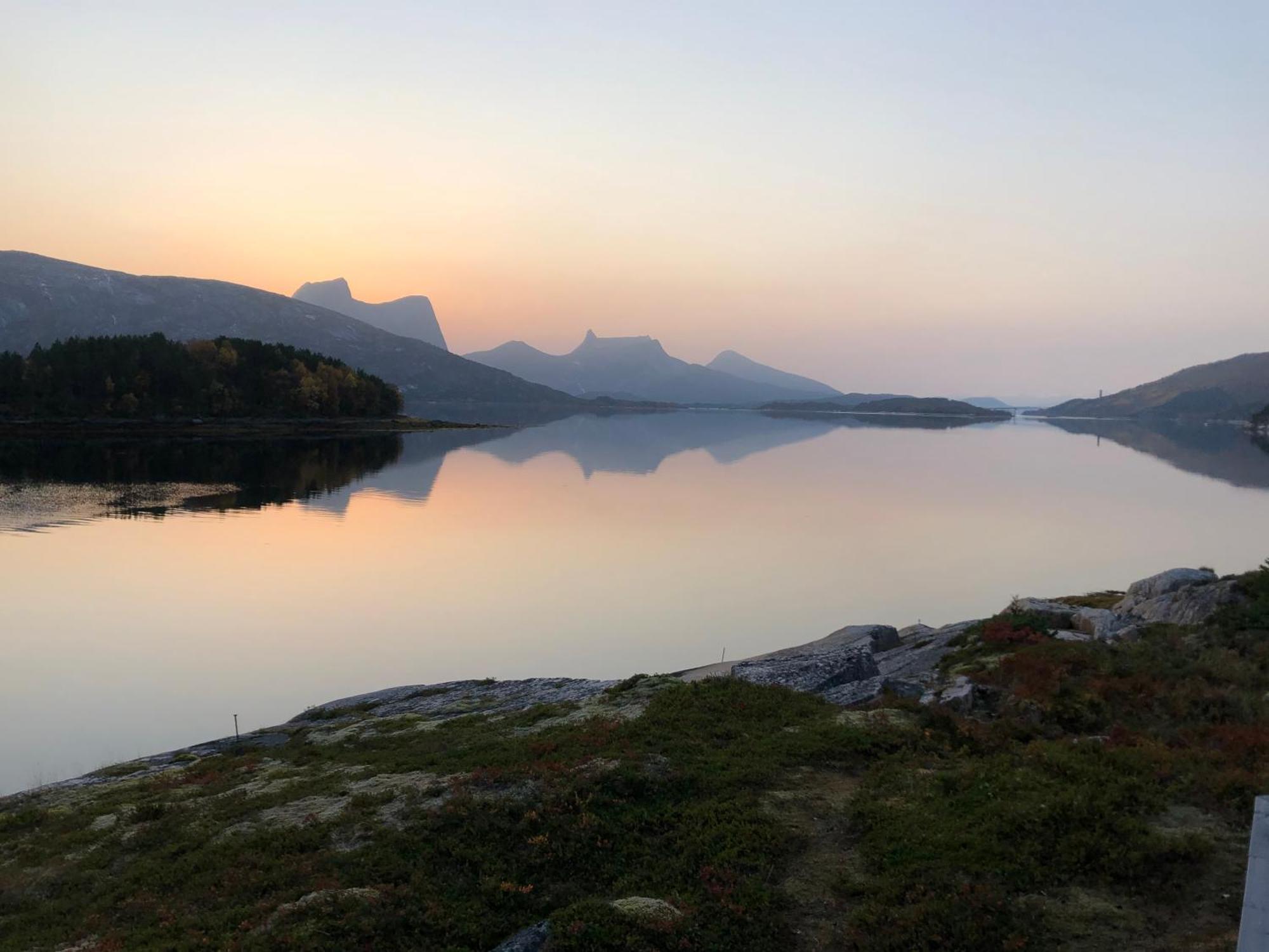 Efjord And Stetind Resort - Cabin Kobbernestinden Ballangen Luaran gambar